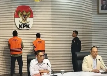 Pengadaan APD Ditilep, Tiga Orang Ditetapkan Tersangka Oleh KPK.