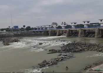 Bendungan Perjaya Masih Menjadì Pilihan Destinasi Wisata Lokal.