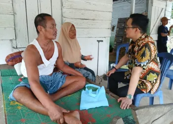 Gerak Cepat Fery Antoni Bantu Kakek Ponimin.