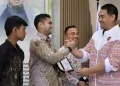 menpora Menpora berikan penghargaan