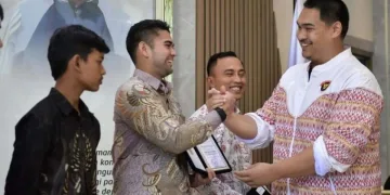 menpora Menpora berikan penghargaan