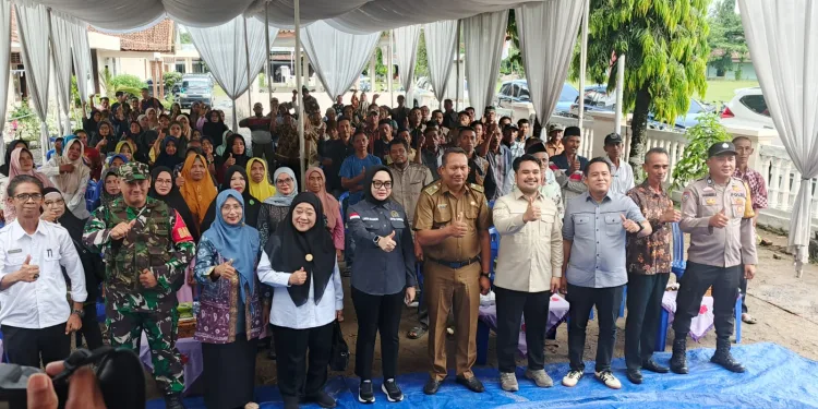 Reses ke Sidomakmur, Lindawati Syaropi Dengarkan Curhatan Warga